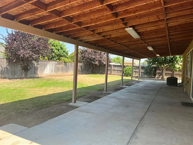 947 Timothy Ave — Photo 14