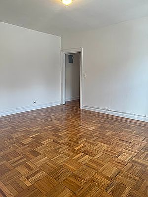 4th image of 3001 Heath Ave #5K