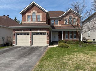 149 Insmill Cres, Ottawa, ON K2T 1G2