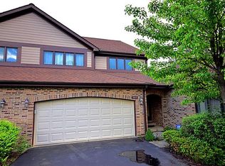 1837 Golf View Dr, Bartlett, IL 60103
