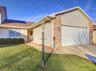 3906 Aberdeen Dr, Champaign, IL