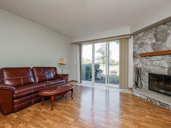 5th image of 1473 Golfview Dr