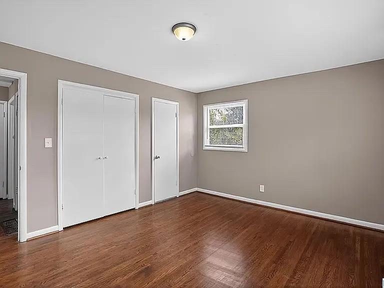 317 Westwood Dr — Photo 14