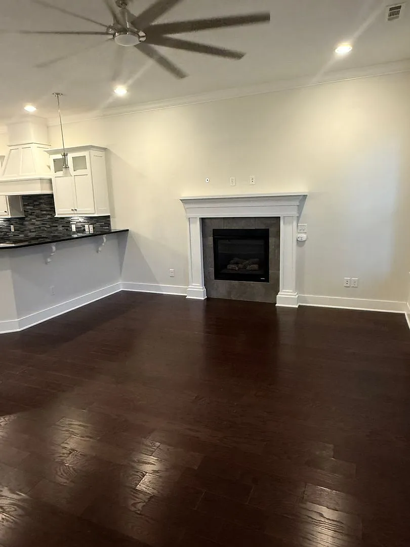 6506 Knoll View Way — Photo 3