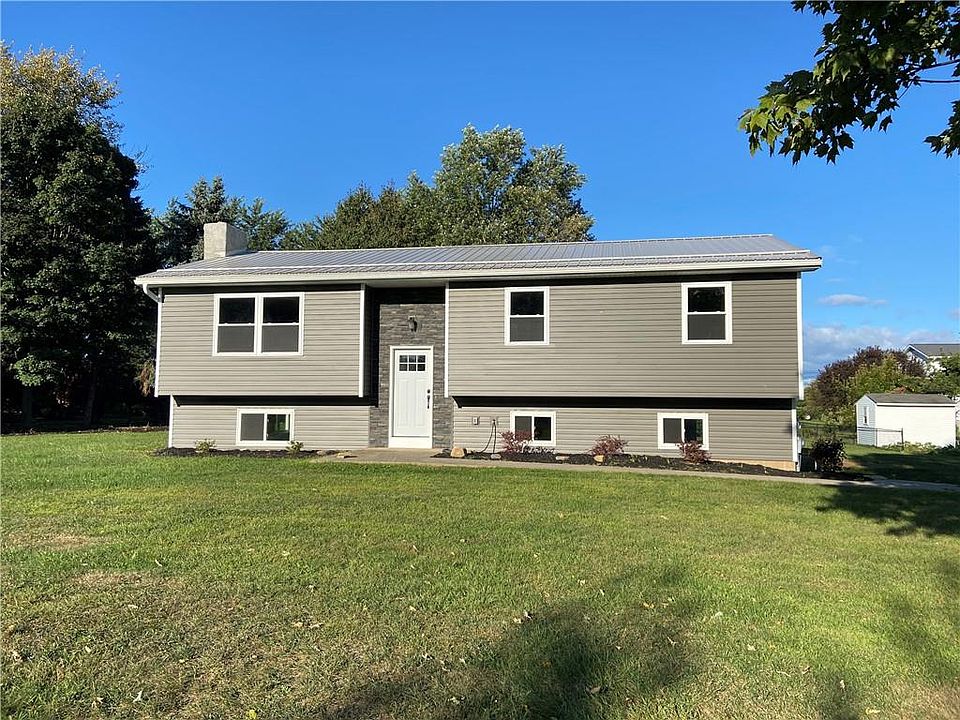 1st image of 1920 Lola Ln