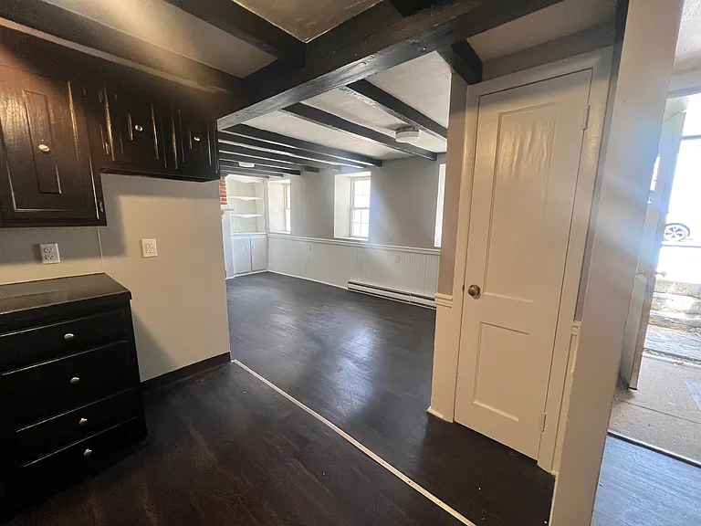 32 N East St #1 — Photo 10