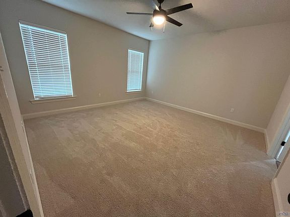 3rd image of 1404 Tina St