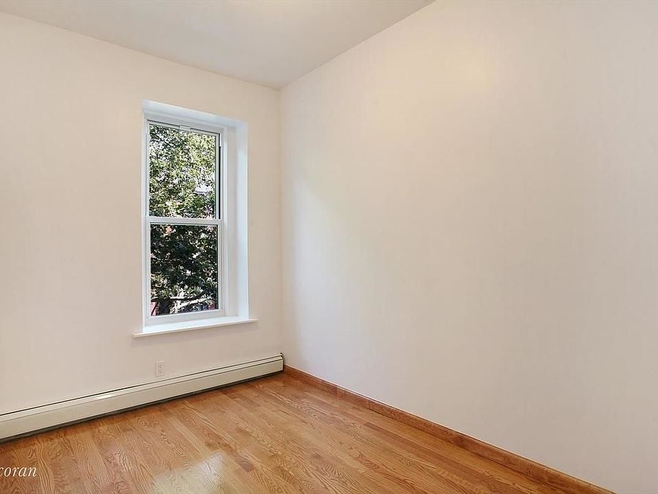 2nd image of 382A 6th Ave #2