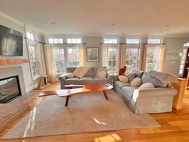 4 bed, 3.5 bath, 2900 sqft, $16,500 — Photo 3