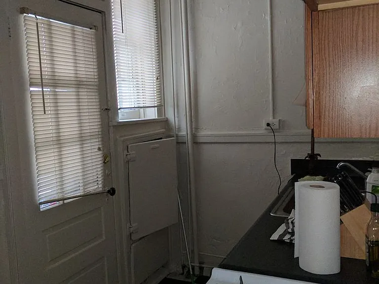 1128 W. Grace St.* — Photo 121