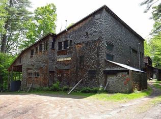 25 Independent Drive, Hartland, VT 05048