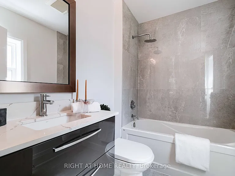 294 S Kingsway Rd #3 — Photo 12