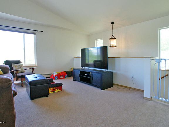 4th image of 17206 N Juanita Loop