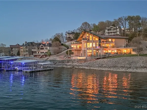 1145 Beacon Point Cir, Lake Ozark, MO 65049
