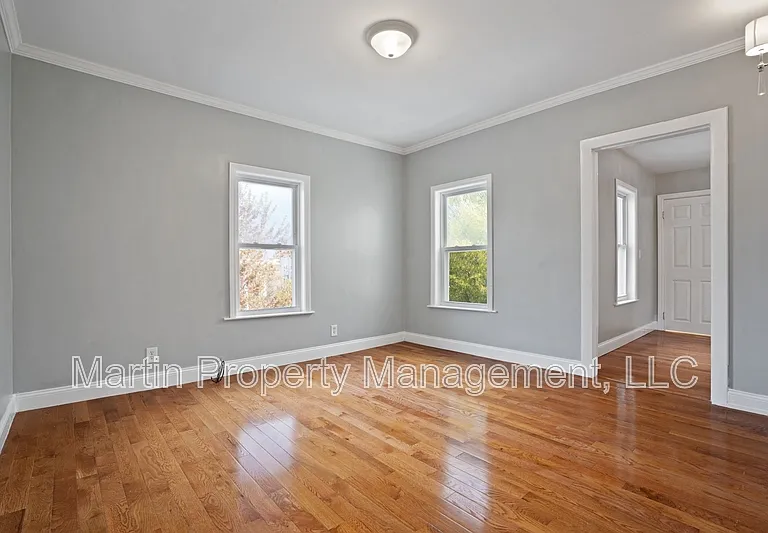 79 Derby St #2 — Photo 10