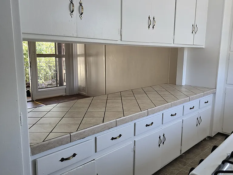 6803 Long Beach Blvd #7 — Photo 1