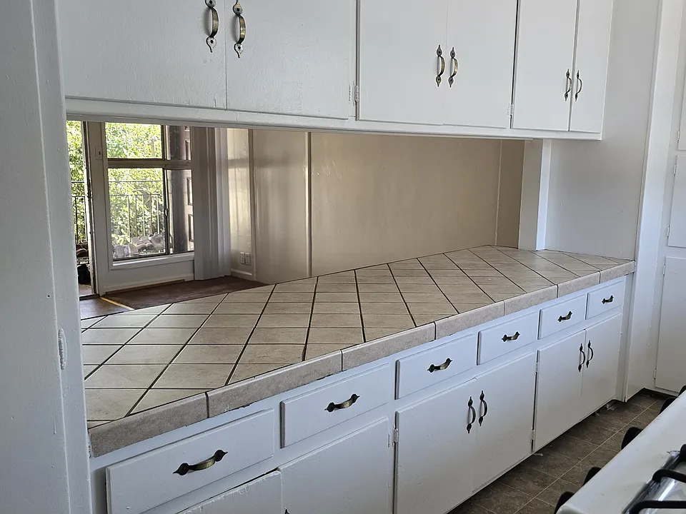 6803 Long Beach Blvd #7