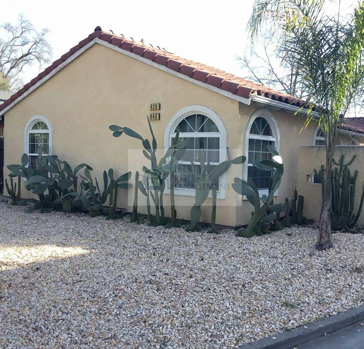 2 bed, 836 sqft, $1,595 — Photo 3