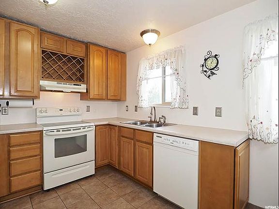 3rd image of 5239 W Clematis Way
