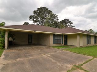 5239 Oak St, Saint Francisville, LA 70775