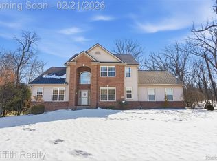 7524 Elmbrooke Way, Brighton, MI 48116