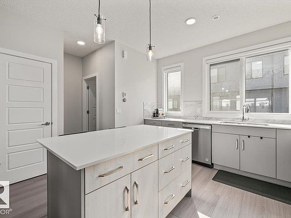 4th image of 11910 35th Ave SW #30