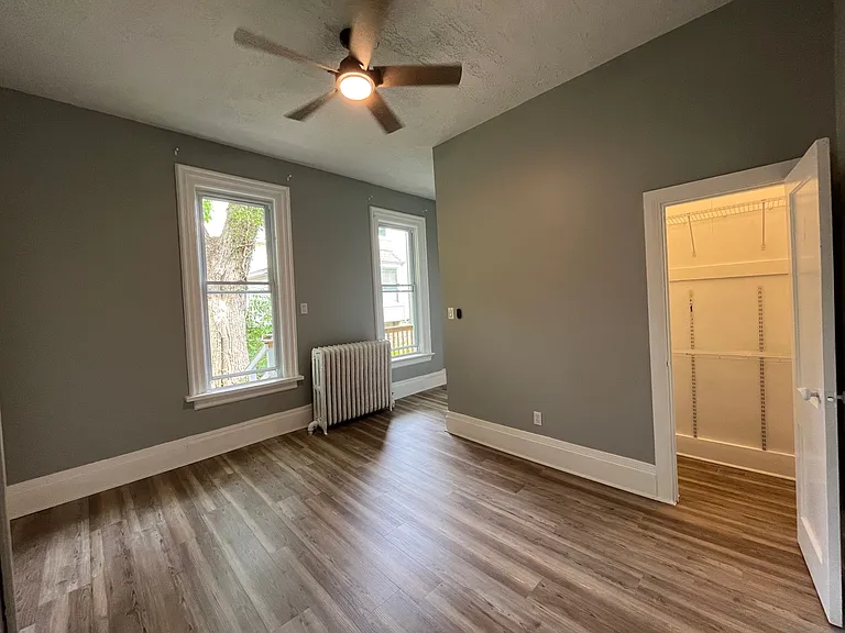 324 Broad St #B — Photo 14