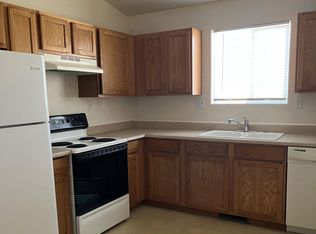 4 Yorkshire Rd, Pueblo, CO 81001