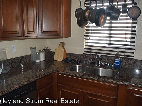 4th image of 4411 Louisiana St APT 07