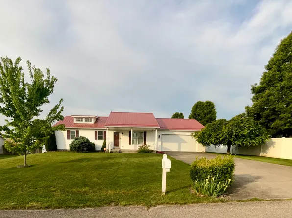 10 Yellow Delicious Dr, Jackson, OH 45640