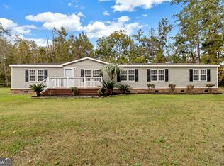 256 Deer Trail Ln, Midway, GA 31320