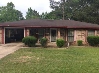 636 Watkins Rd, Vicksburg, MS 39180