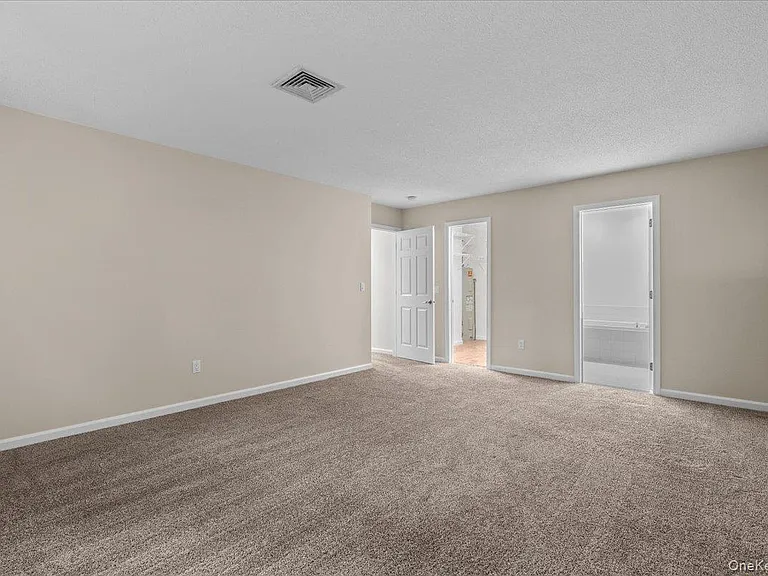 756 Heritage Hls #B — Photo 16