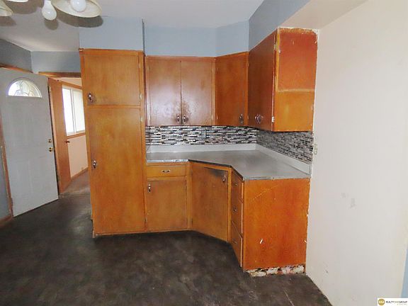 3rd image of 1129 N 4th St
