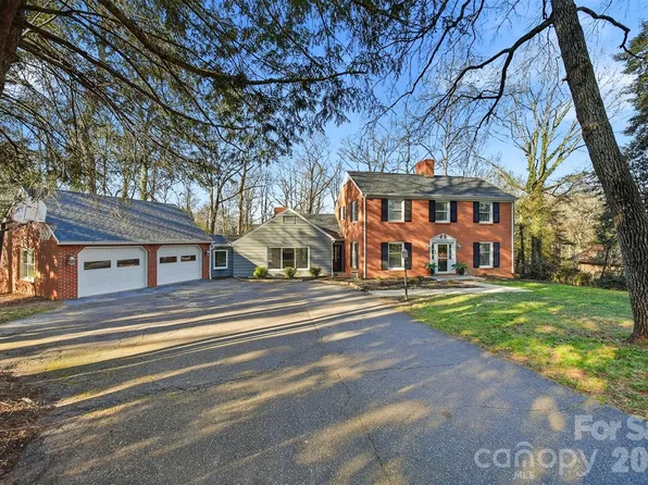 4041 4th Street Ct NW, Hickory, NC 28601