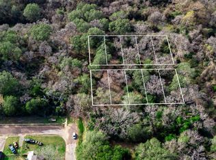 2 Baker St, Hempstead, TX 77445