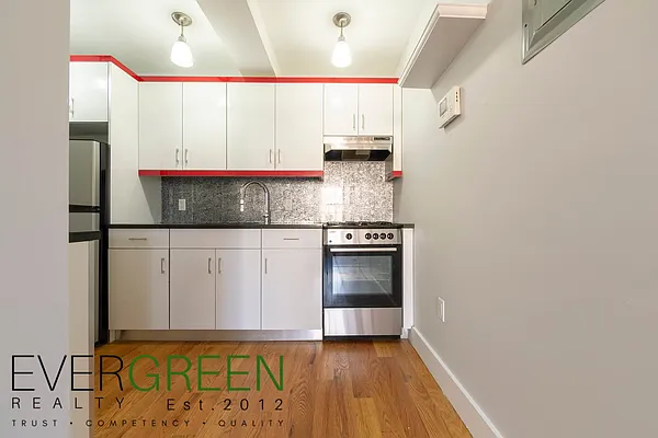 Rented by ERNY LLC | media 11