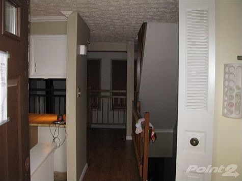 8298 Crestmont Circle, Springfield, Va 22153 pics 004