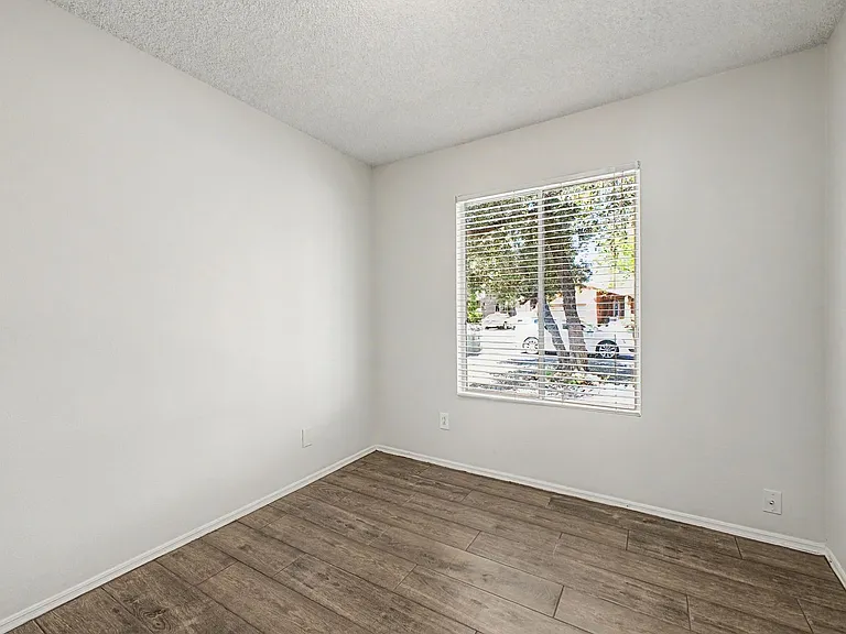 7409 S 46th St — Photo 22