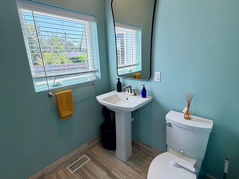 1014 S Quincy Ave — Photo 10