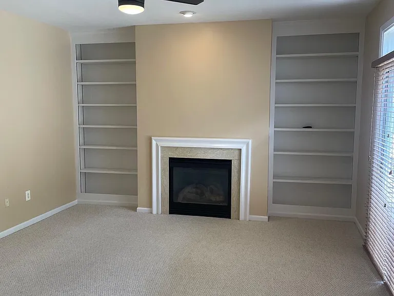 20389 Radcliff Ter — Photo 12