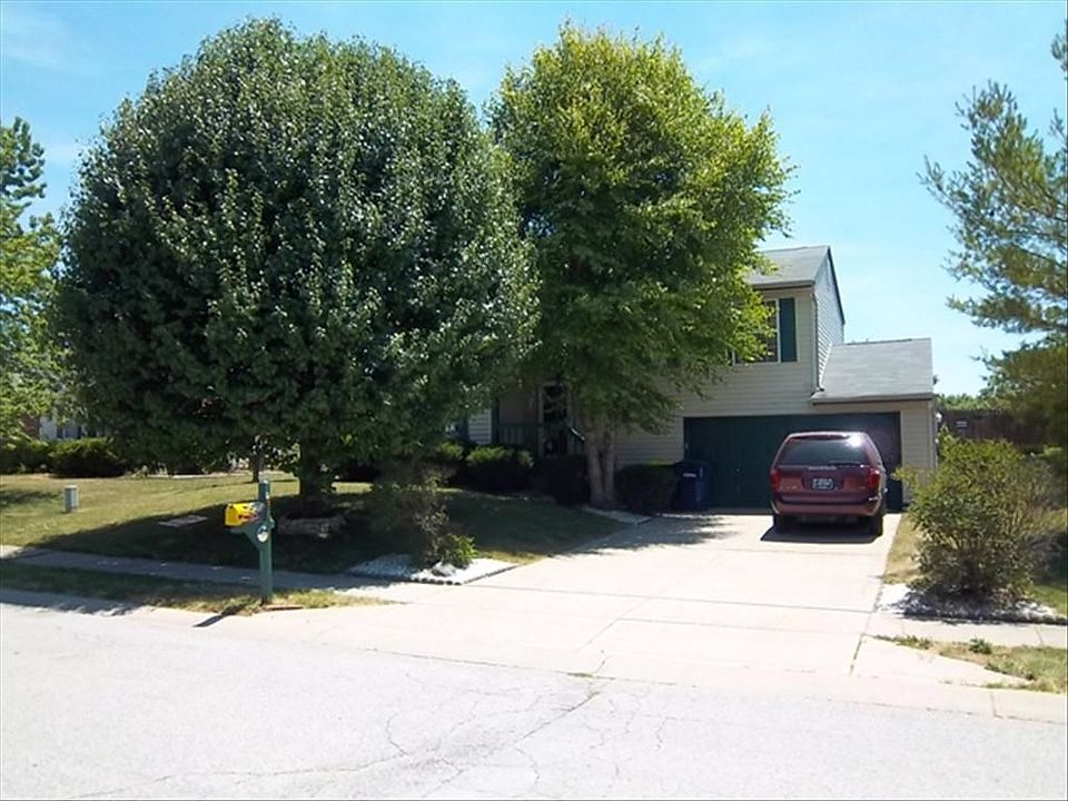 1st image of 143 Country Wood Dr