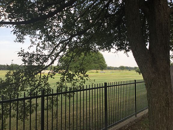 4th image of 1109 Prairie Wind Blvd