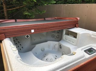 745 SW 67th Pl, Portland, OR 97225