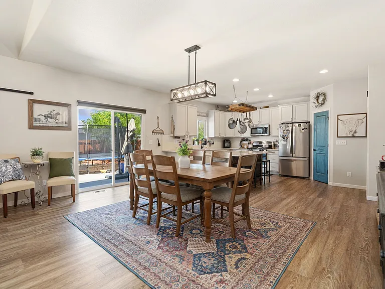 2049 Wagon Train Dr — Photo 6