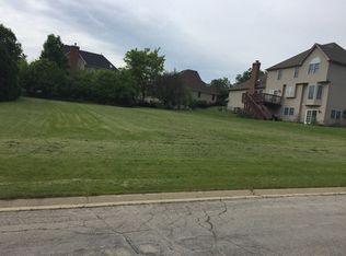 947 Lakeridge Ct, Sugar Grove, IL 60554