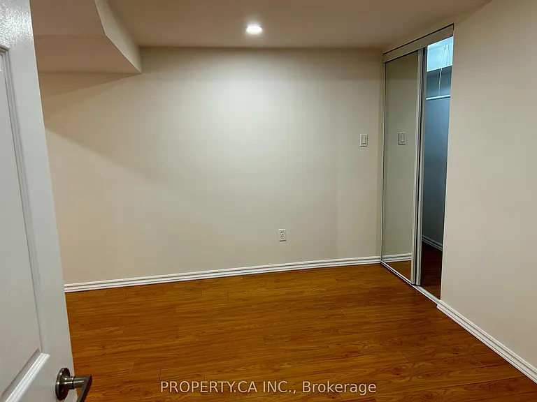144 Rockwood Cres #BASEMENT — Photo 7