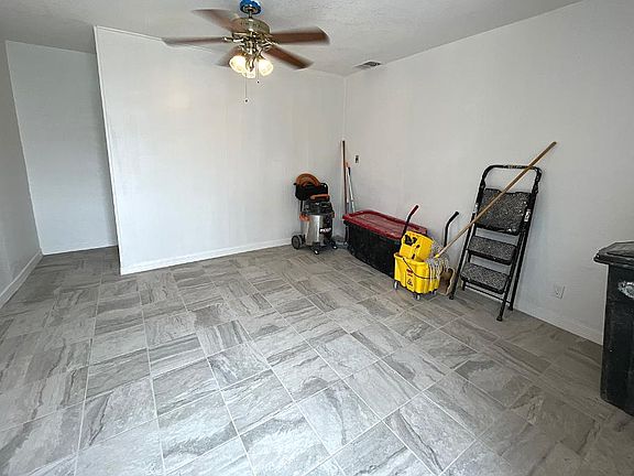 5th image of 2219 Magoffin Ave #E