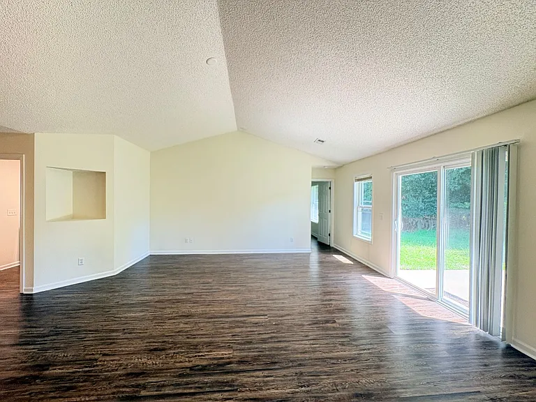 10 Broadland Cir — Photo 8