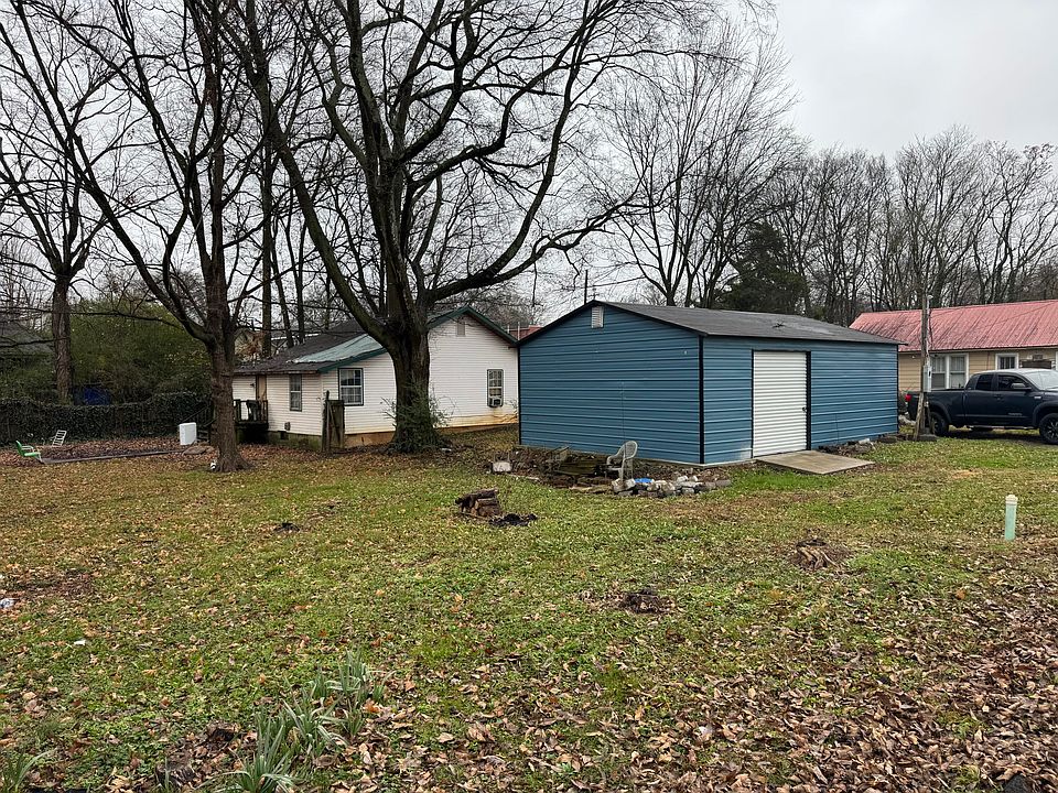 2nd image of 565 4th St NE